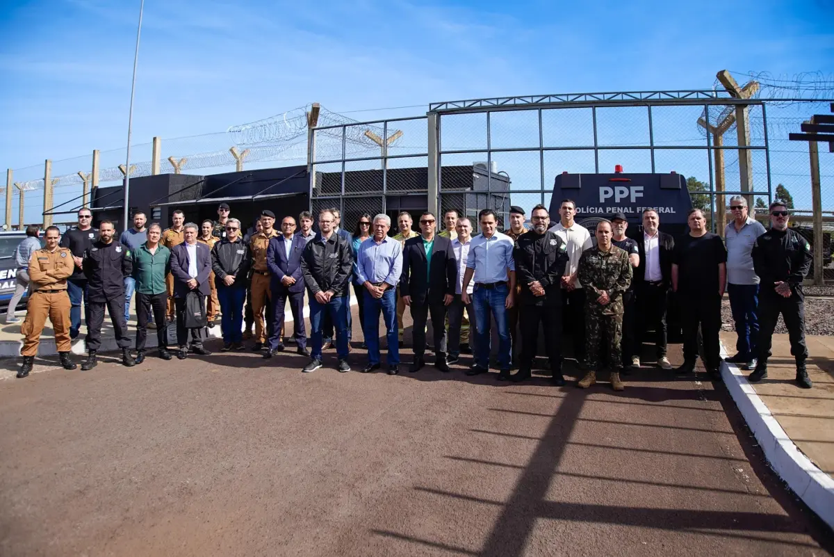 COGESP realiza reunião na Penitenciária Federal em Catanduvas COGESP realiza reunião na Penitenciária Federal em Catanduvas