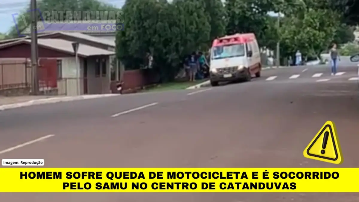 Homem sofre queda de motocicleta e é socorrido pelo SAMU no centro de Catanduvas Homem sofre queda de motocicleta e é socorrido pelo SAMU no centro de Catanduvas