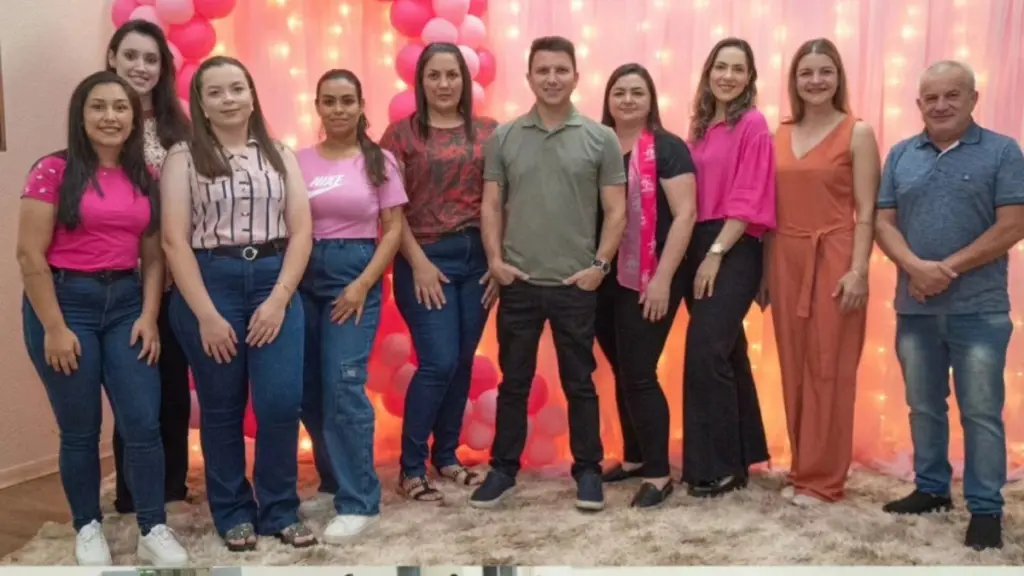 Catanduvas encerra Outubro Rosa com palestra inspiradora e noite de homenagens