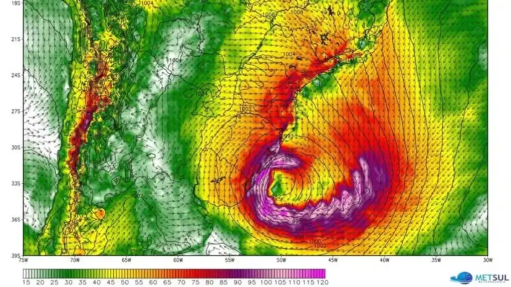 Ciclone raro ameaça o RS com vento acima de 100 km/h