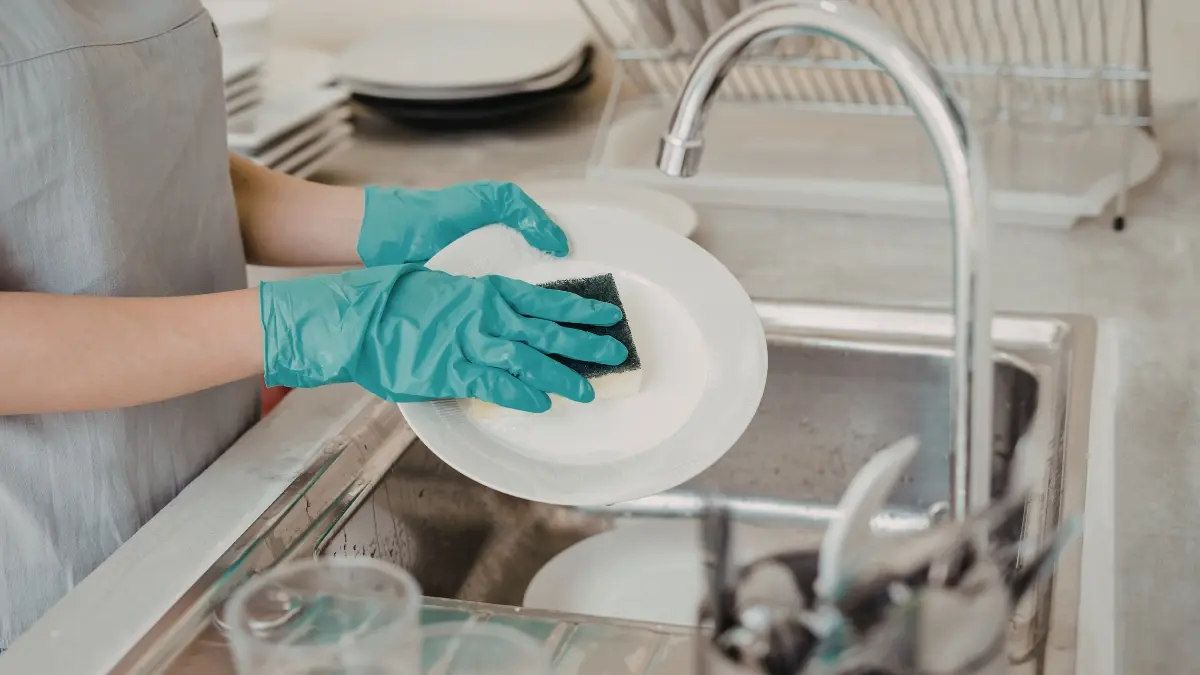 Como acabar com o cheiro ruim da pia usando apenas dois ingredientes Como acabar com o cheiro ruim da pia usando apenas dois ingredientes