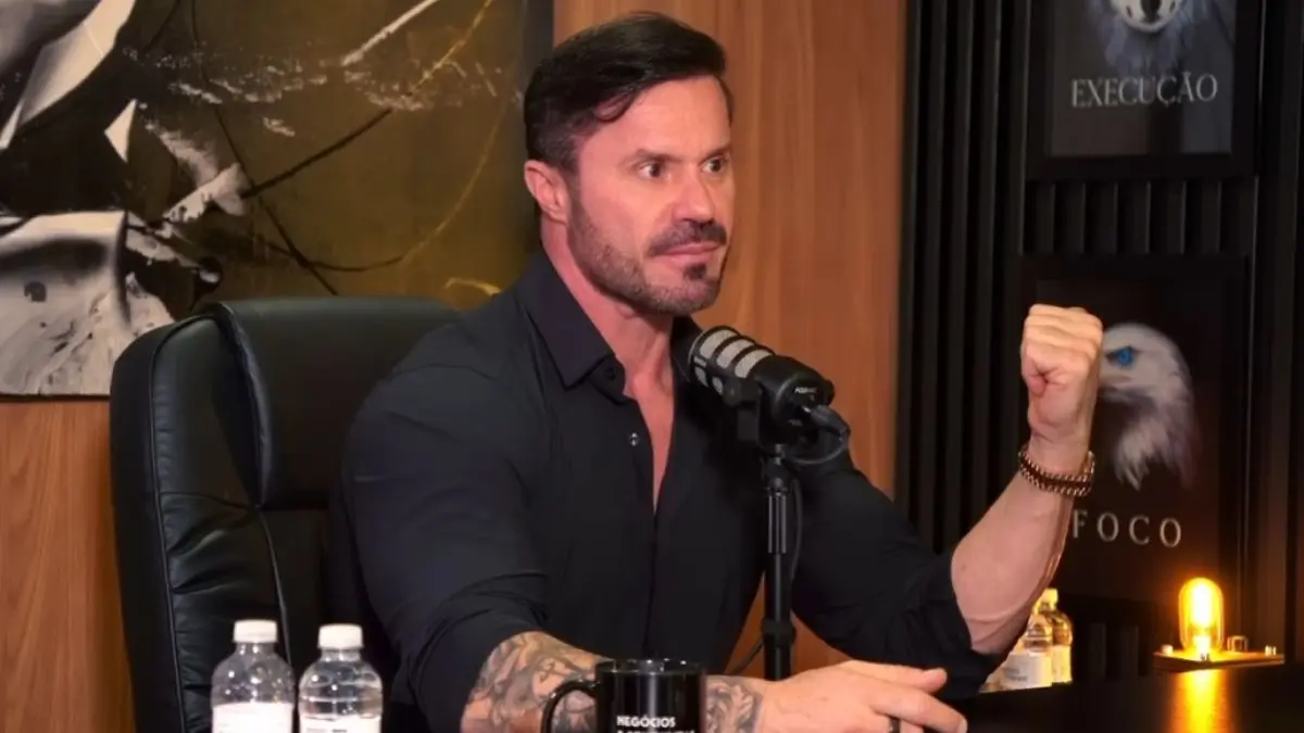 Renato Cariani afirma que comer menos garante longevidade e ciência confirma benefícios metabólicos Renato Cariani afirma que comer menos garante longevidade e ciência confirma benefícios metabólicos