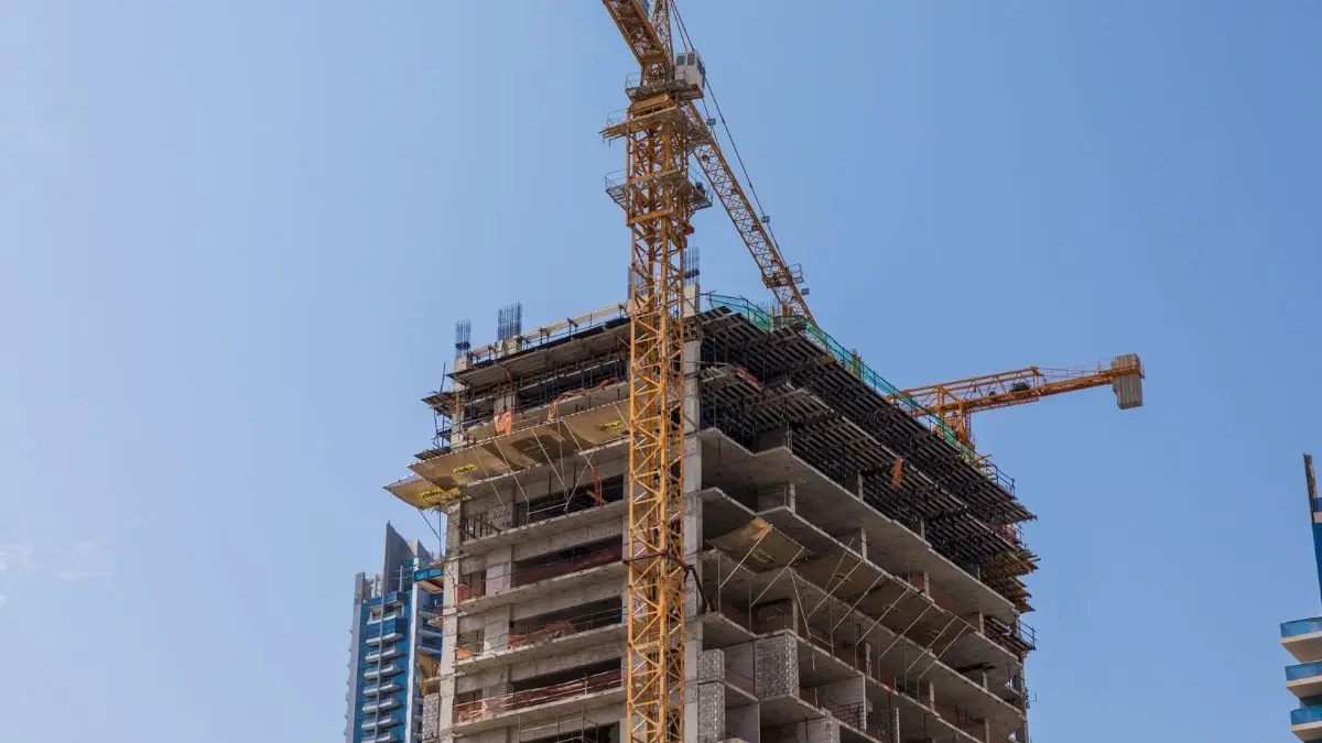 O custo de construir no Brasil disparou e a culpa não é apenas dos materiais O custo de construir no Brasil disparou e a culpa não é apenas dos materiais