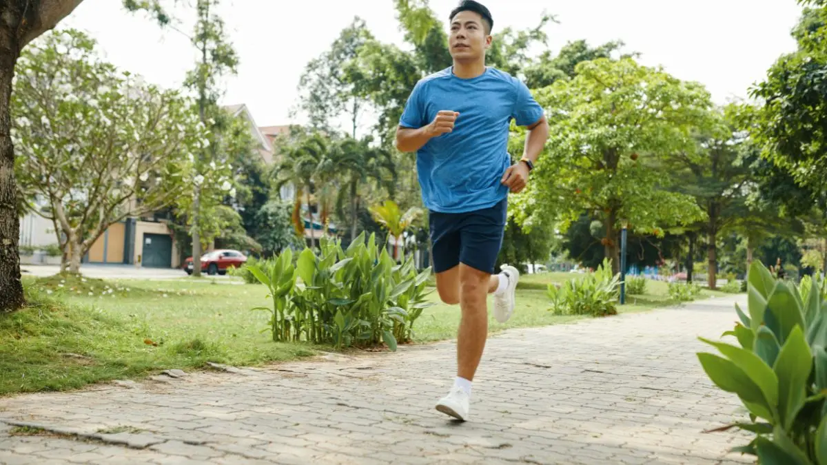 Exercício físico demonstra eficácia equivalente a remédios e terapia no tratamento da saúde mental Exercício físico demonstra eficácia equivalente a remédios e terapia no tratamento da saúde mental