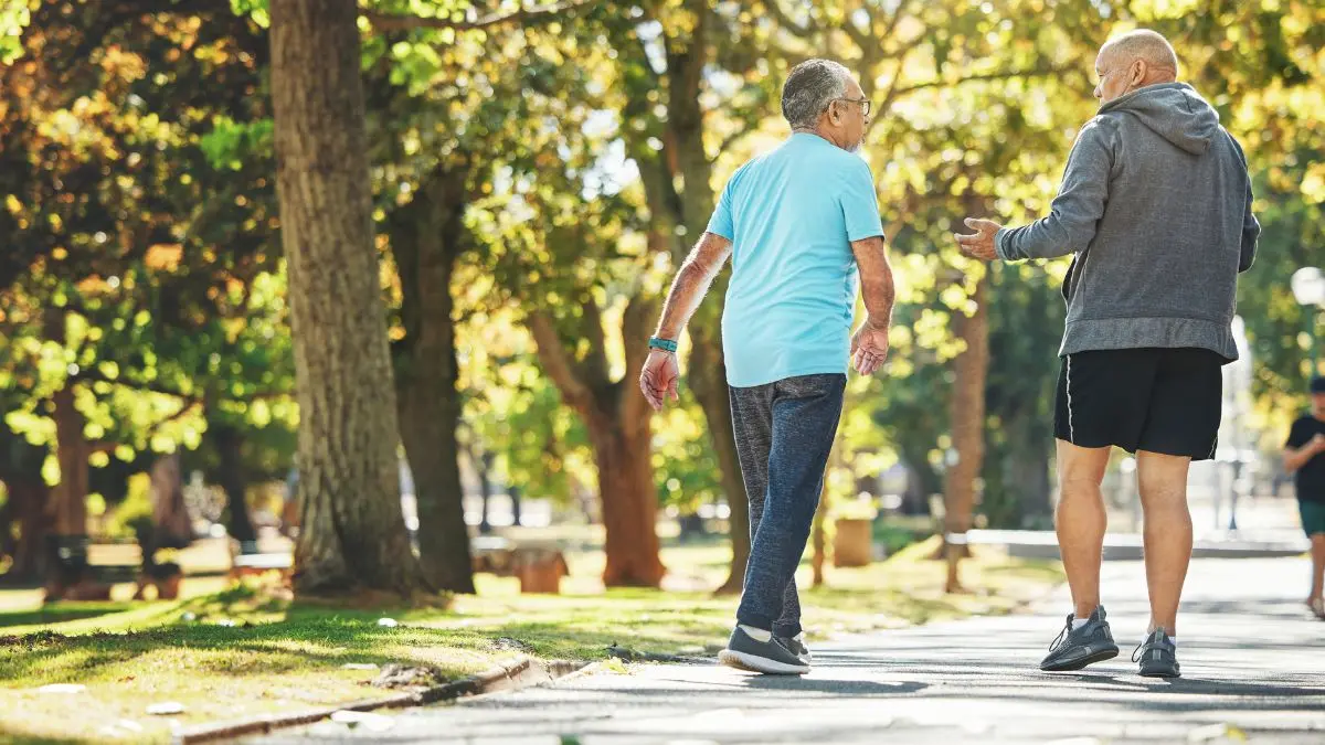 O motivo real pelo qual caminhar depois dos cinquenta anos pode não ser o suficiente para manter o corpo firme O motivo real pelo qual caminhar depois dos cinquenta anos pode não ser o suficiente para manter o corpo firme