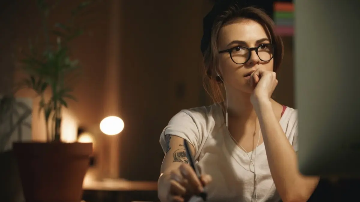 Sinais de inteligência real revelam que diplomas não definem mente brilhante Sinais de inteligência real revelam que diplomas não definem mente brilhante