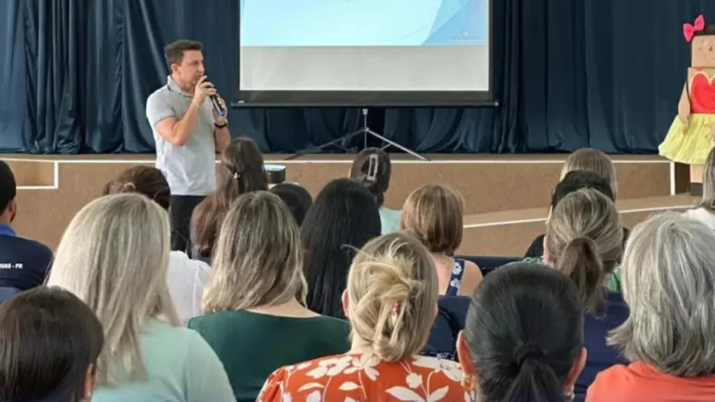 Catanduvas realiza 1º Seminário Municipal de Educação com foco em práticas pedagógicas e autocuidado docente
