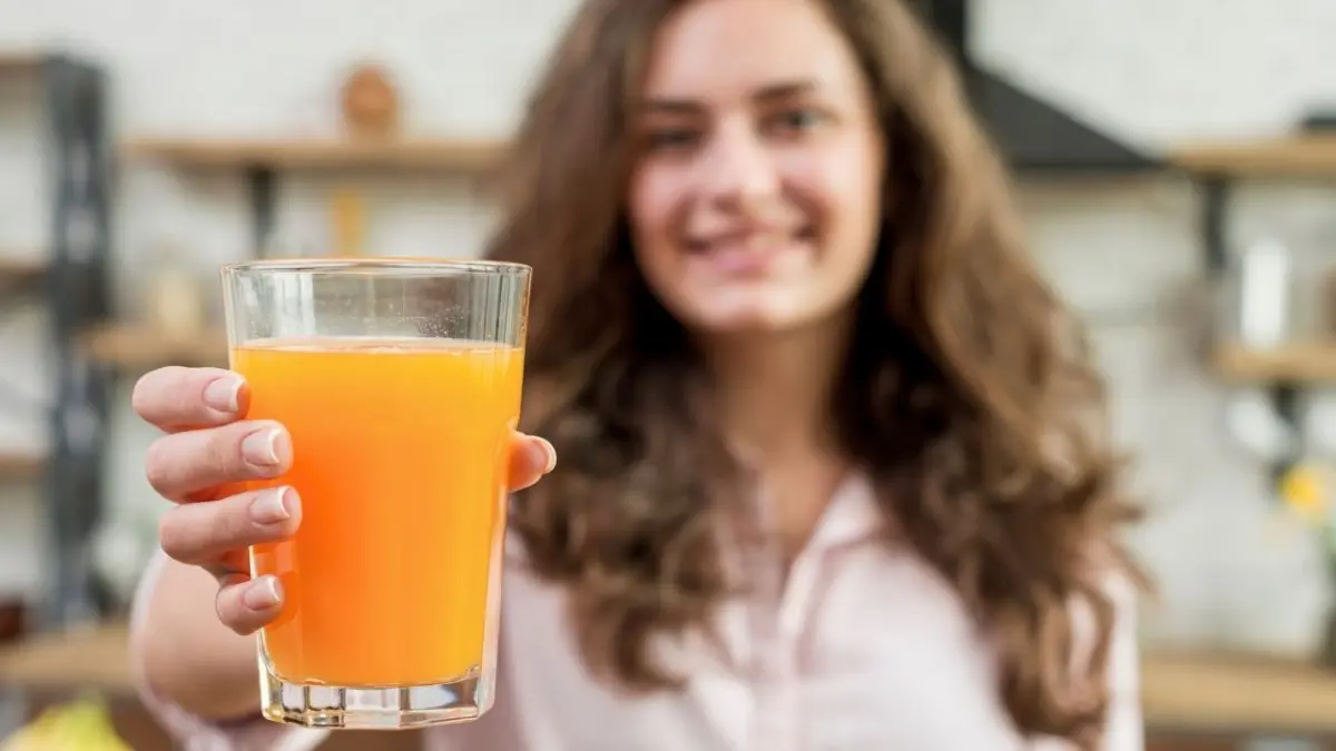 Efeito do suco de laranja no metabolismo muda conforme o peso de quem bebe Efeito do suco de laranja no metabolismo muda conforme o peso de quem bebe