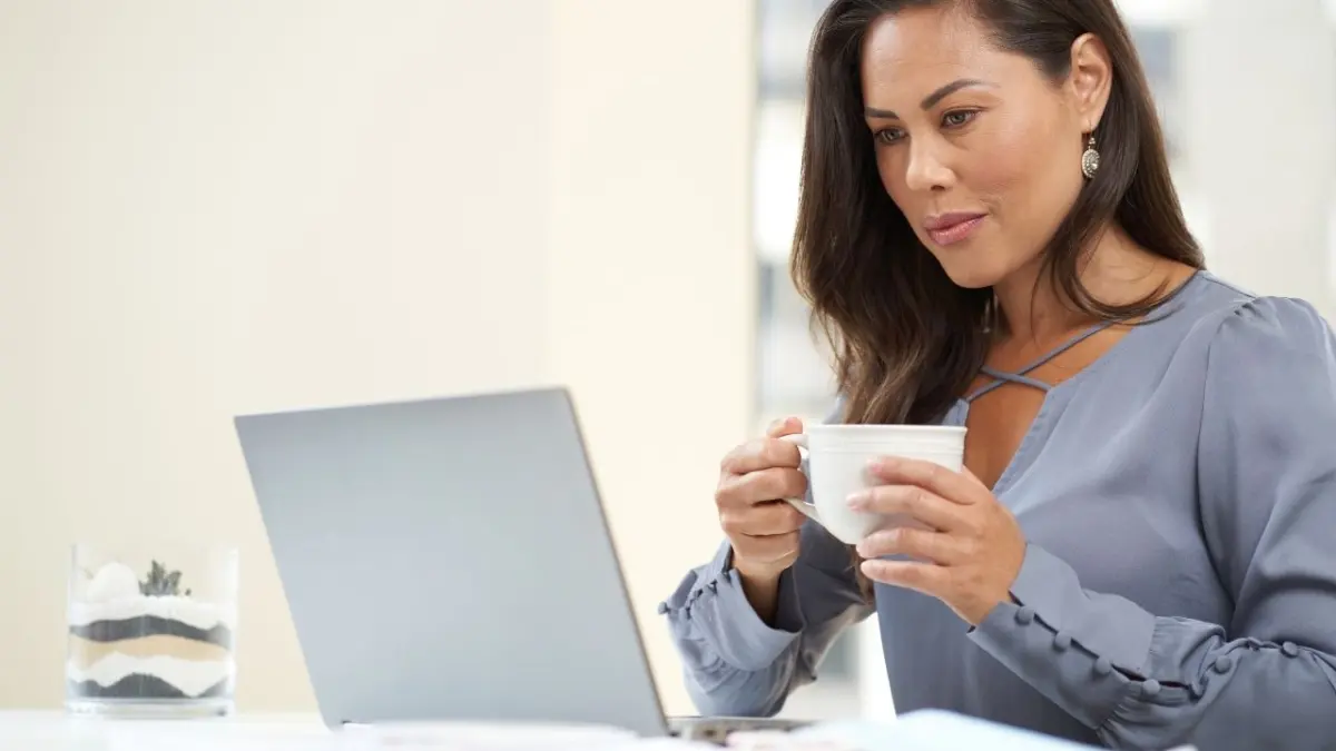 Profissões que mais contratam após os 40 anos ganham força total em 2026 Profissões que mais contratam após os 40 anos ganham força total em 2026