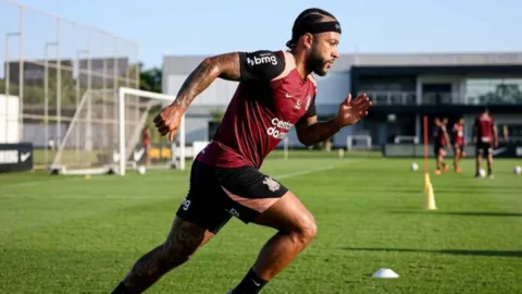Reunião reservada e corte milionário mudaram o rumo e destravaram renovação de Memphis com o Corinthians