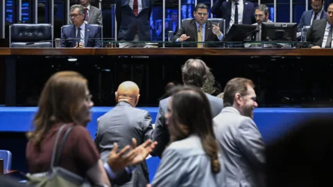 Alcolumbre diz que Senado vota fim da escala 6×1 após as eleições